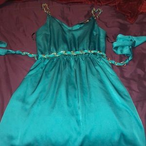 Cute teal dress with pockets